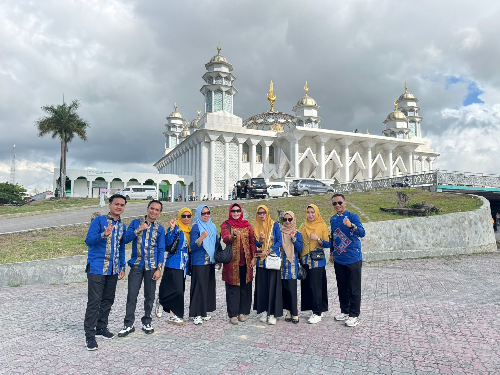 BRIDA KONAWE MENGIKUTI PAWAI TA'ARUF STQH NASIONAL 2025 DI KENDARI